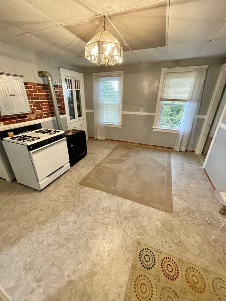 34 Edgeworth St #3 - Photo 3 of 7
