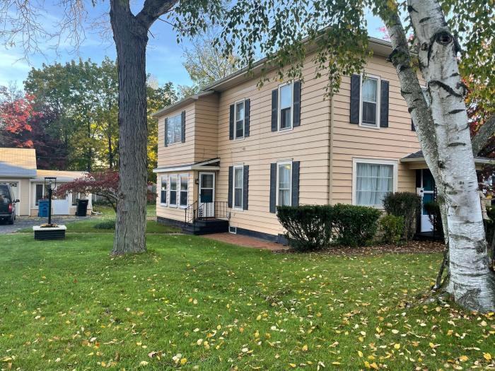 317 E Chart St - Photo 2 of 20