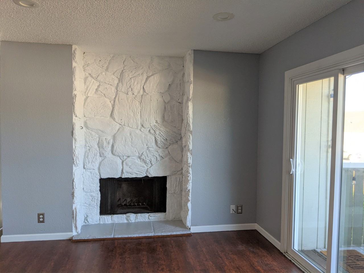 267 Caliente Dr #1 - Photo 2 of 16