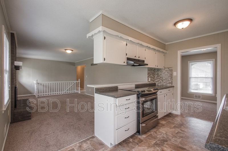 9024 E 90th Ter - Photo 7 of 16