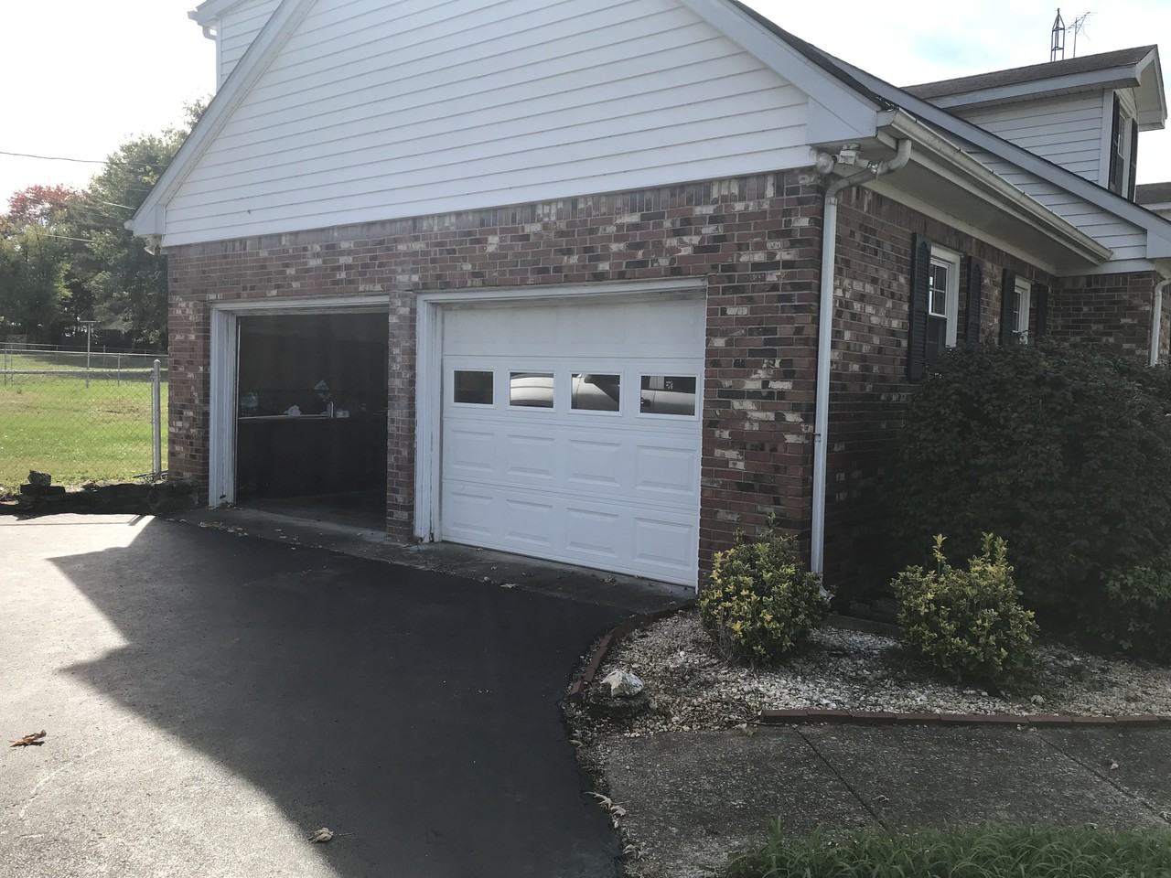 9214 Louisville Rd - Photo 2 of 11