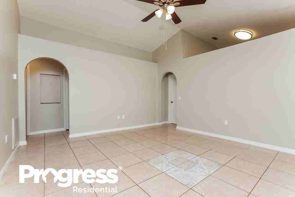 5541 New Cambridge Rd - Photo 3 of 16