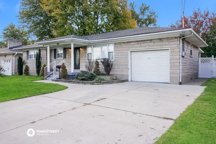 2410 Farnsley Rd - Photo 3 of 17