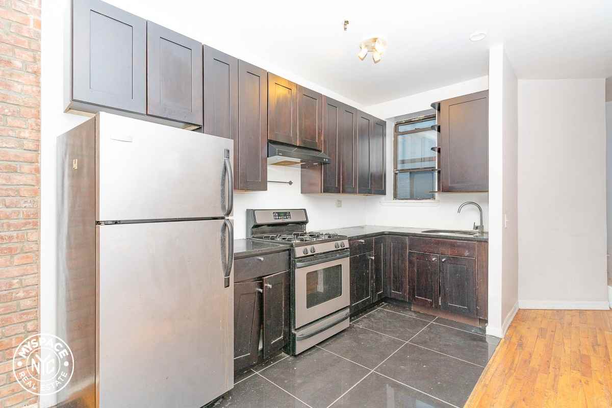 786 Saint Johns Pl #3A - Photo 2 of 11