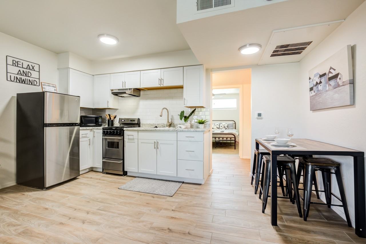 Apache Lofts - Photo 3 of 6