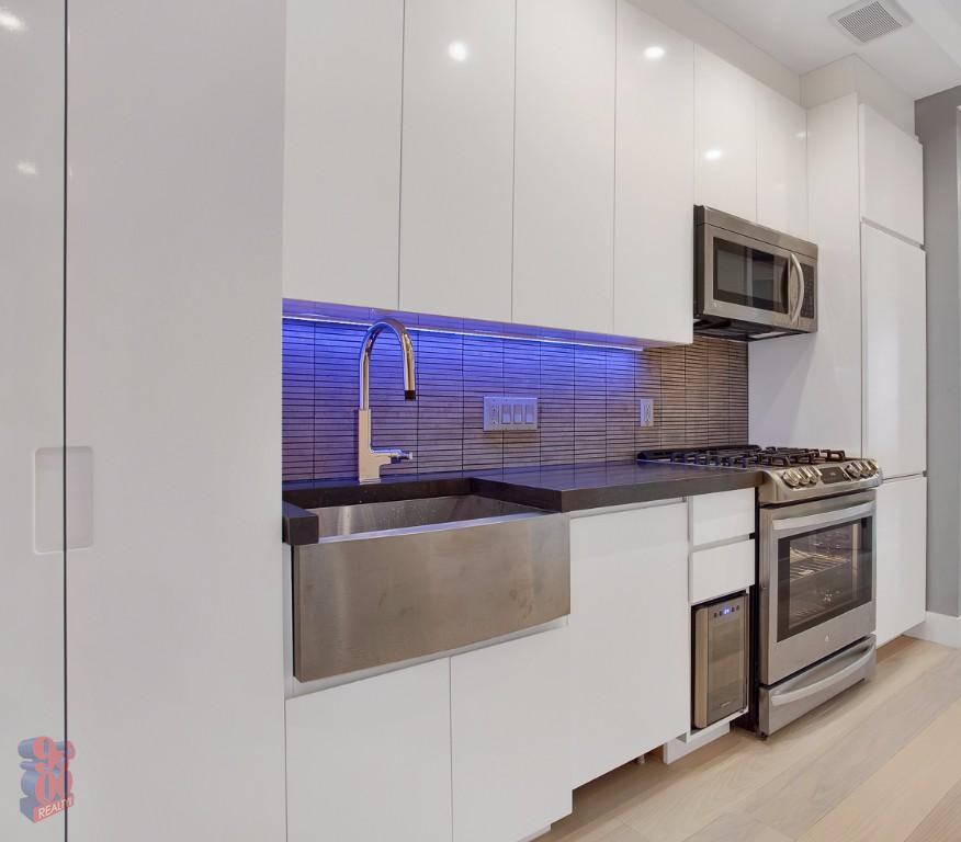 Stanton St #3C - Photo 3 of 8