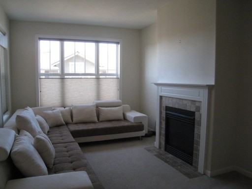 2442 NW Burnett St - Photo 3 of 18