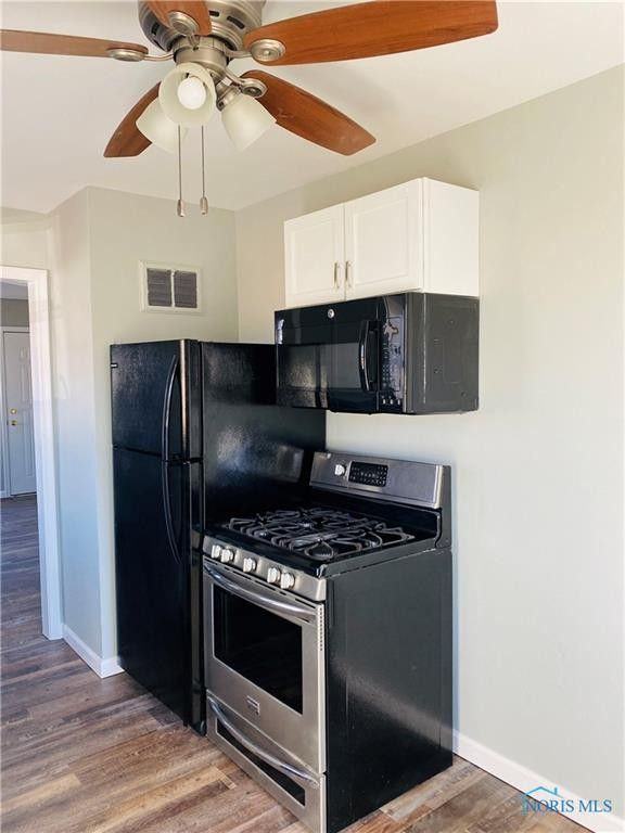 3263 Blackstone Dr #1 - Photo 4 of 20