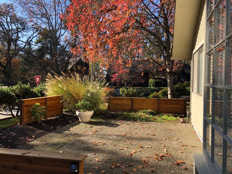 1299 Spyglass Dr - Photo 2 of 14