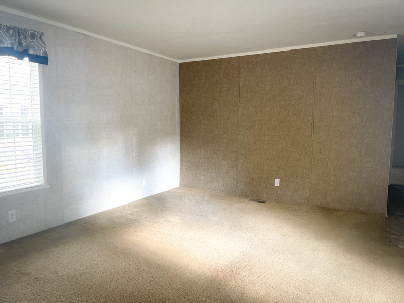 12 E Manor St - Photo 2 of 8