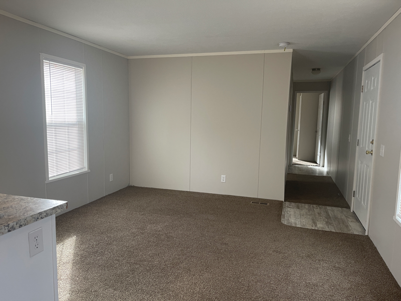46 W Manor St - Photo 3 of 8