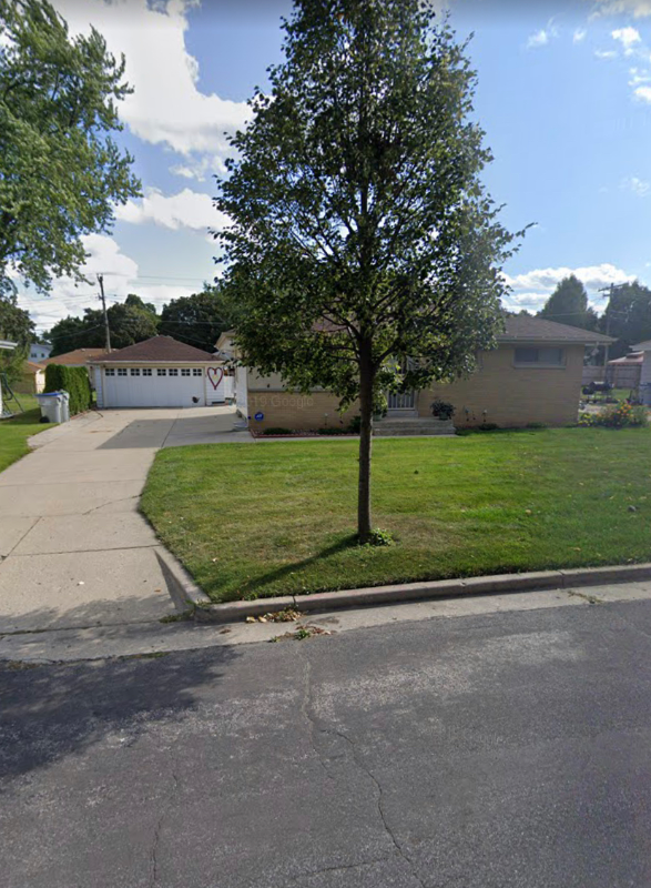 8827 W Lawn Ave - Photo 2 of 28