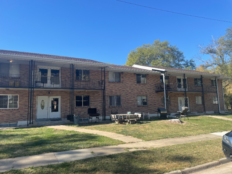 521 N 11th St 2 Beatrice NE 68310 2 Bedroom Apartment for 800