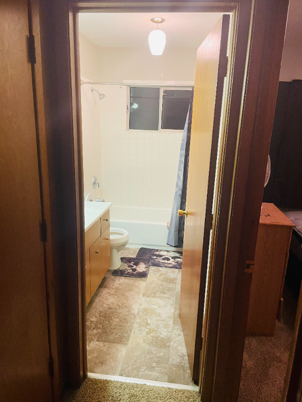 521 N 11th St #2 - Photo 4 of 9