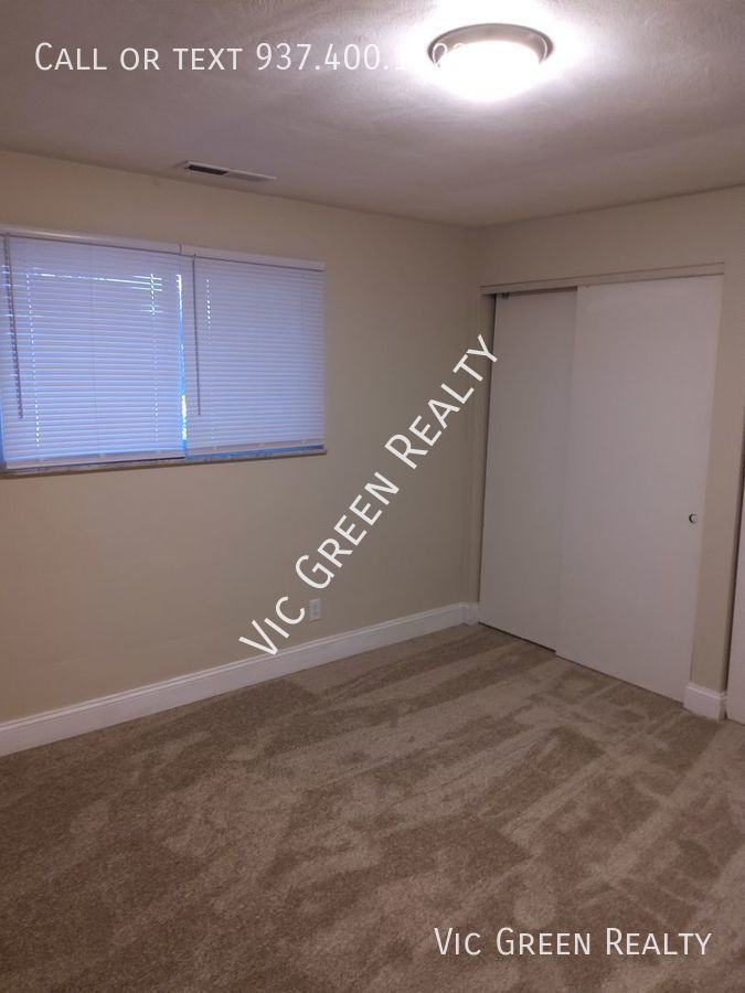 204 N 10th St #D - Photo 3 of 8