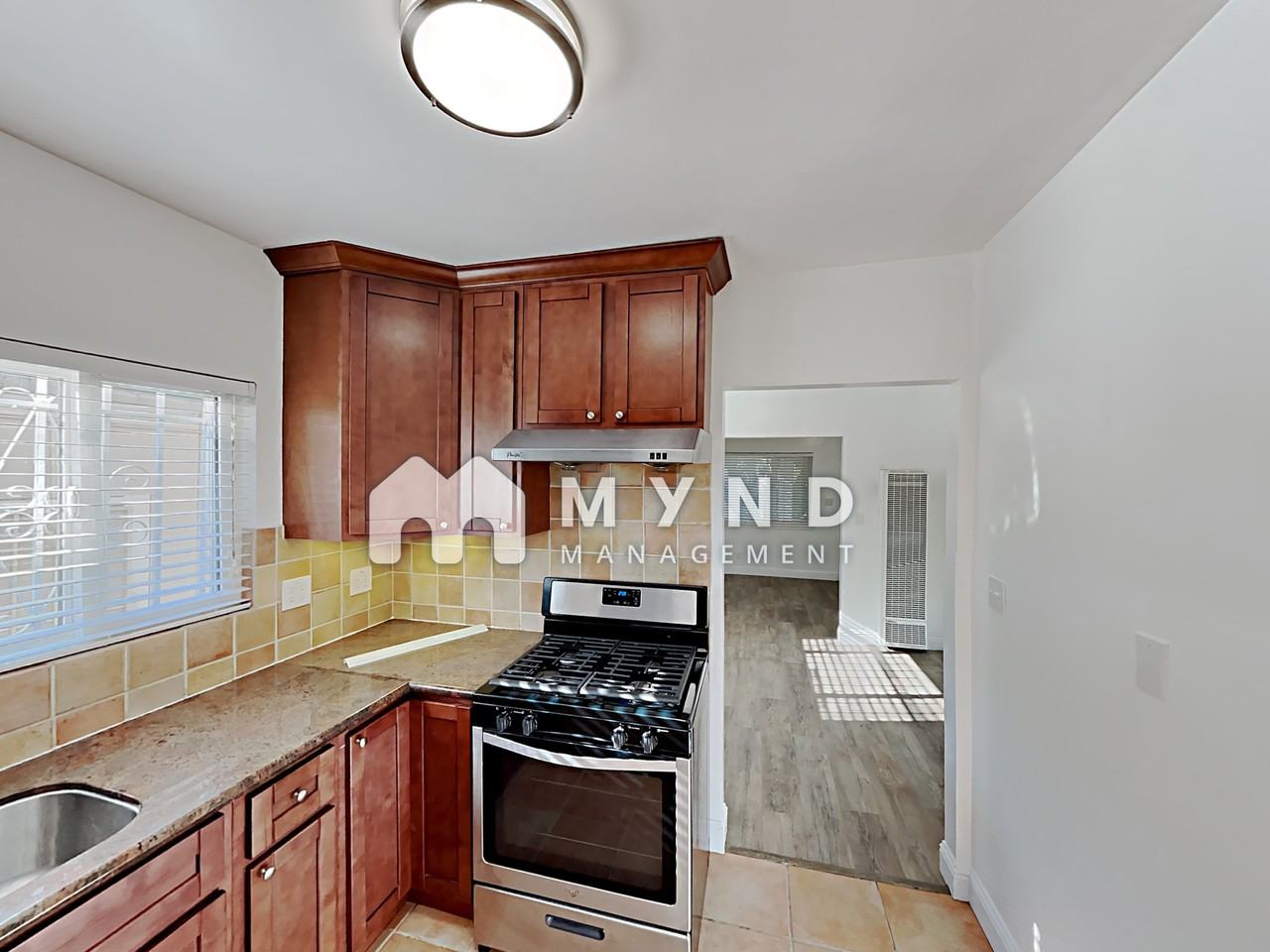 2154 35th Ave - Photo 2 of 25