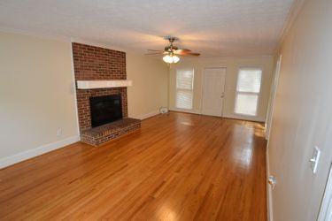 6800 Rollingridge Dr - Photo 3 of 15