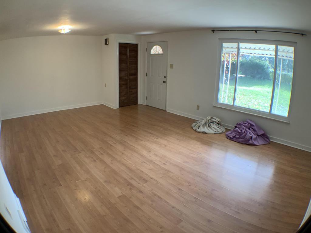 1560 Greentree Rd - Photo 3 of 19