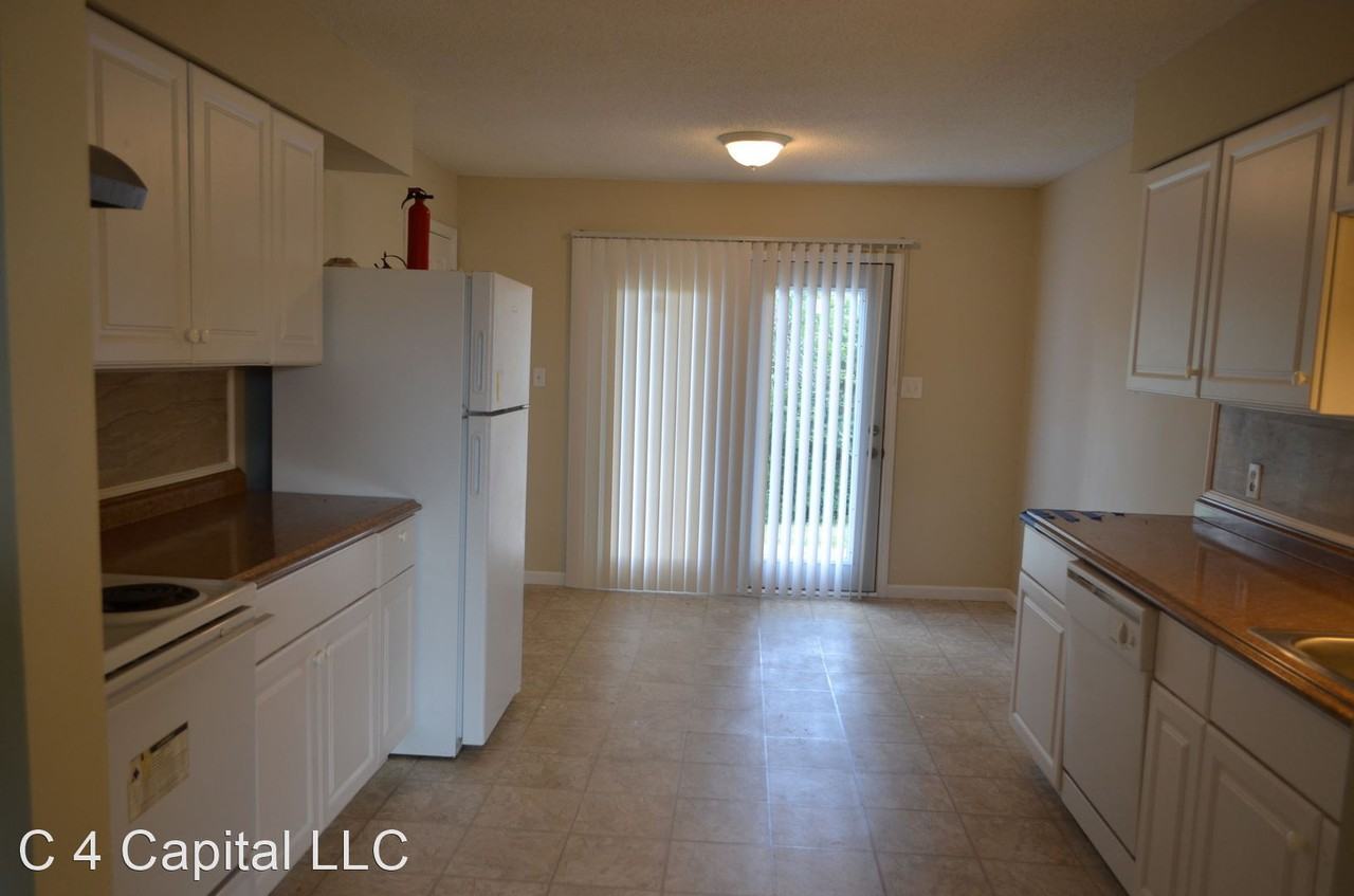 4631-4633 Southampton Ct - Photo 2 of 10