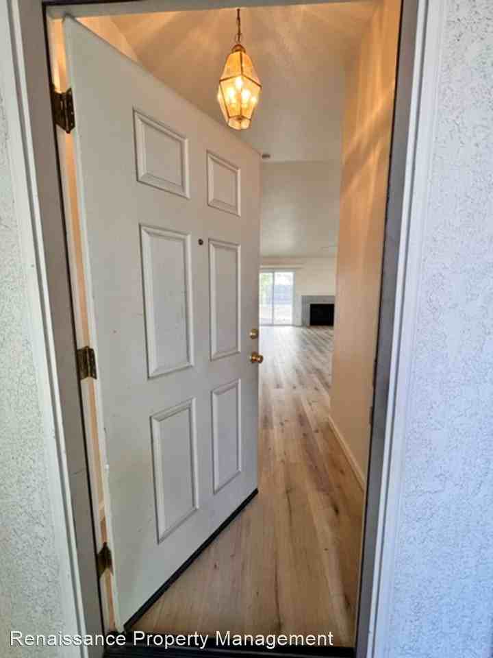 4337 Mondavi Ct - Photo 3 of 31