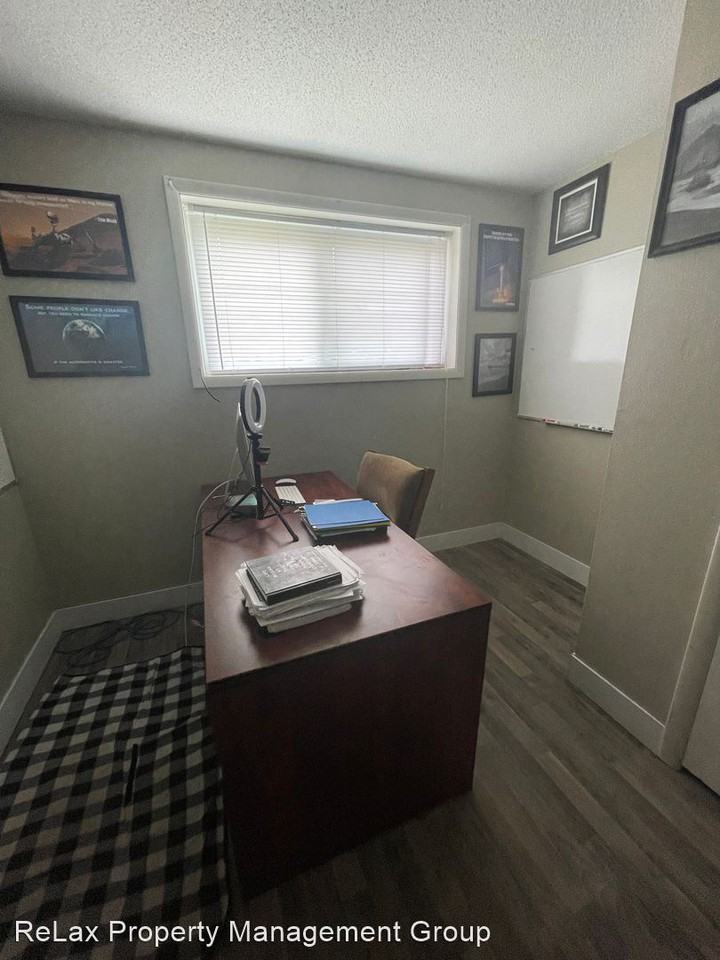 409 9th Ave North - Photo 2 of 5