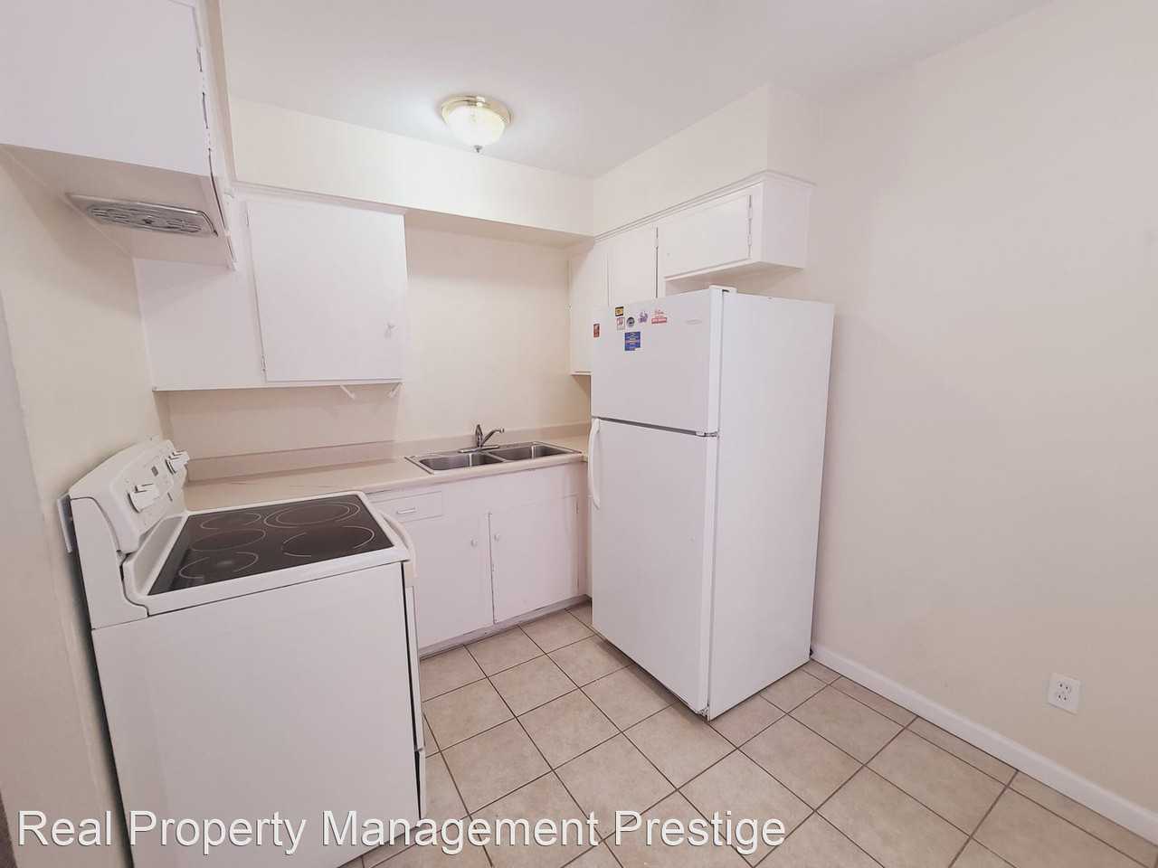 1523 Heights Blvd - Photo 3 of 6