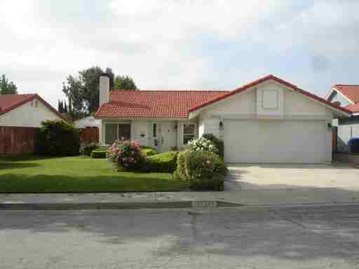 27712 Wakefield Rd - Photo 2 of 17