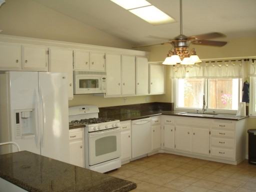 27712 Wakefield Rd - Photo 3 of 17