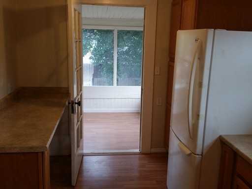 738 Morgan St - Photo 3 of 11