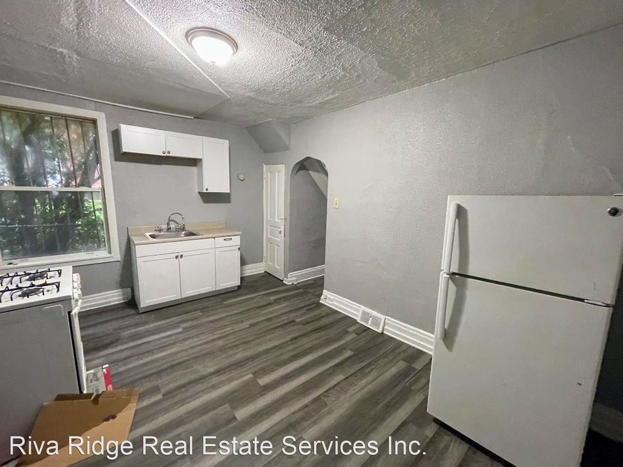 307 Renova St - Photo 3 of 9