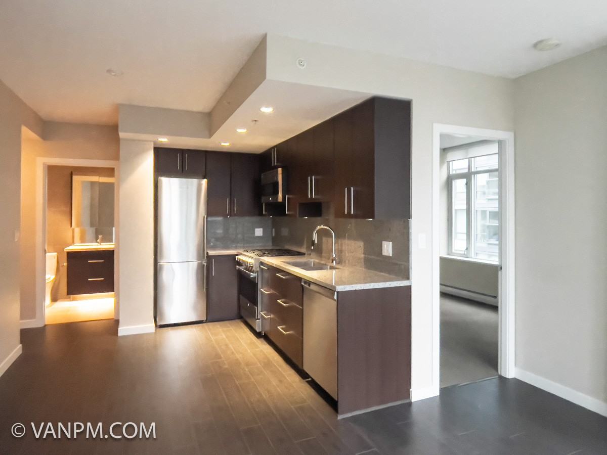 1708 Columbia Street #804 - Photo 3 of 23