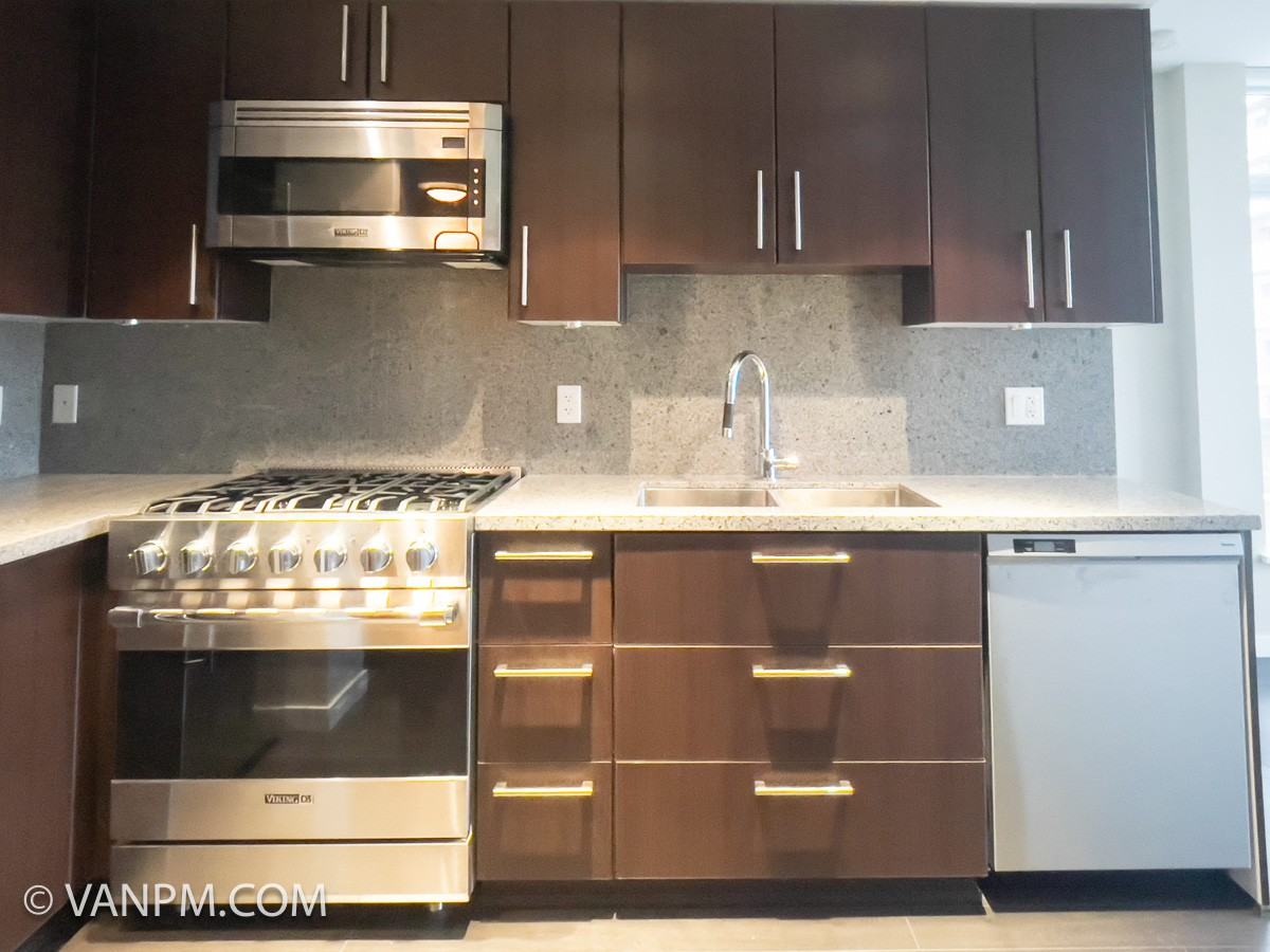 1708 Columbia Street #804 - Photo 4 of 23