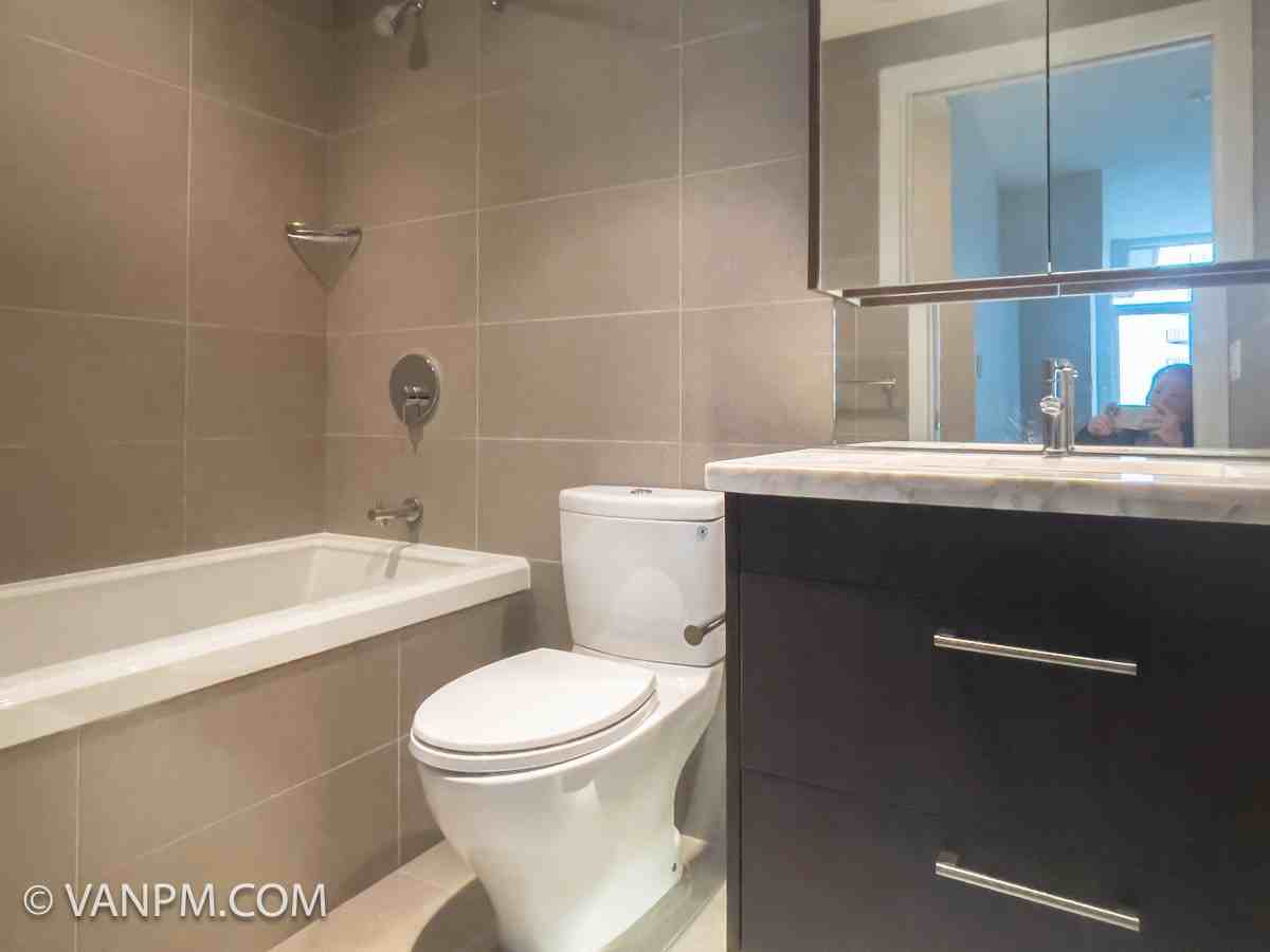1708 Columbia Street #804 - Photo 7 of 23