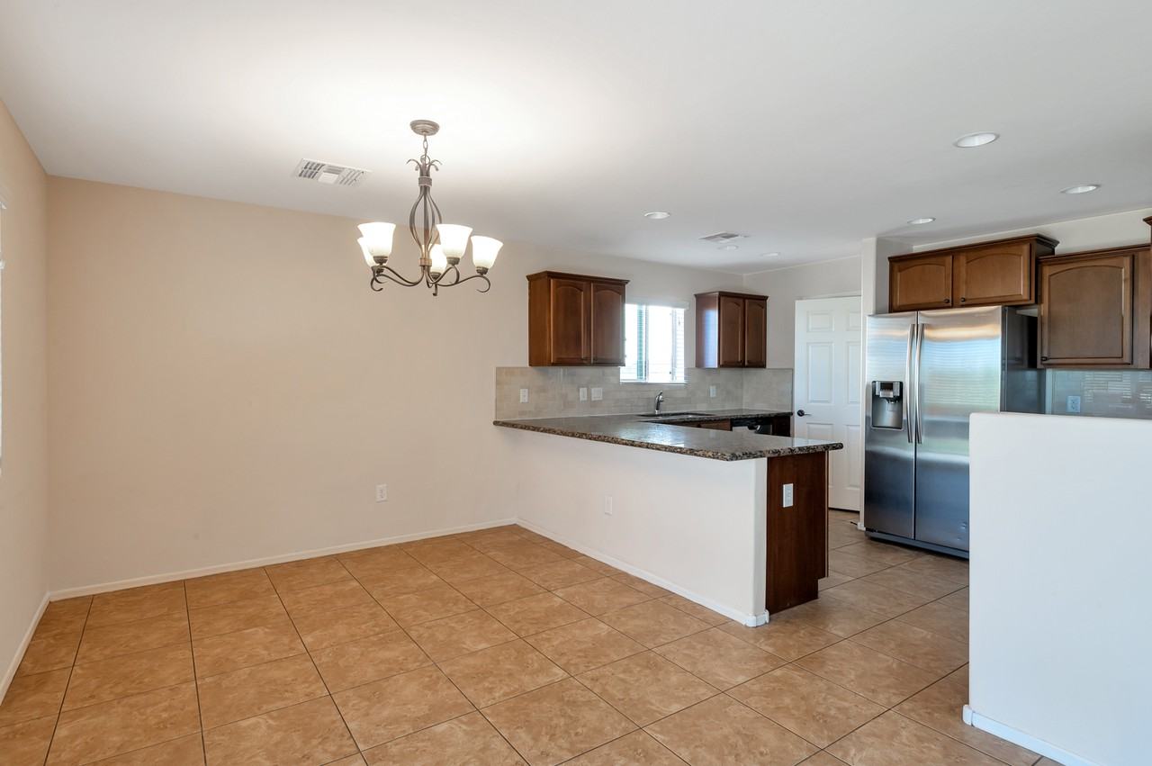 13323 N Barlassina Dr - Photo 2 of 14