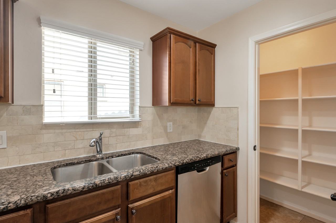 13323 N Barlassina Dr - Photo 3 of 14