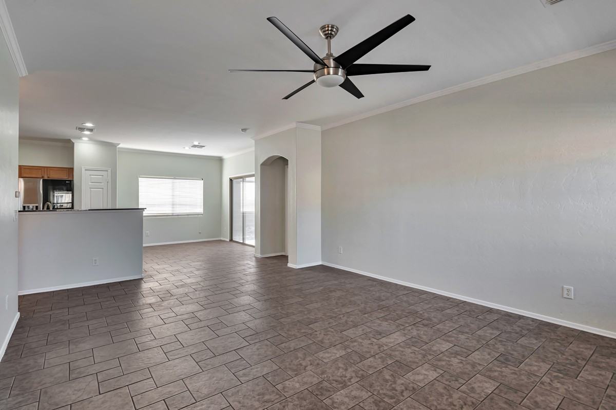 12497 N Owl Head Canyon Rd - Photo 2 of 12