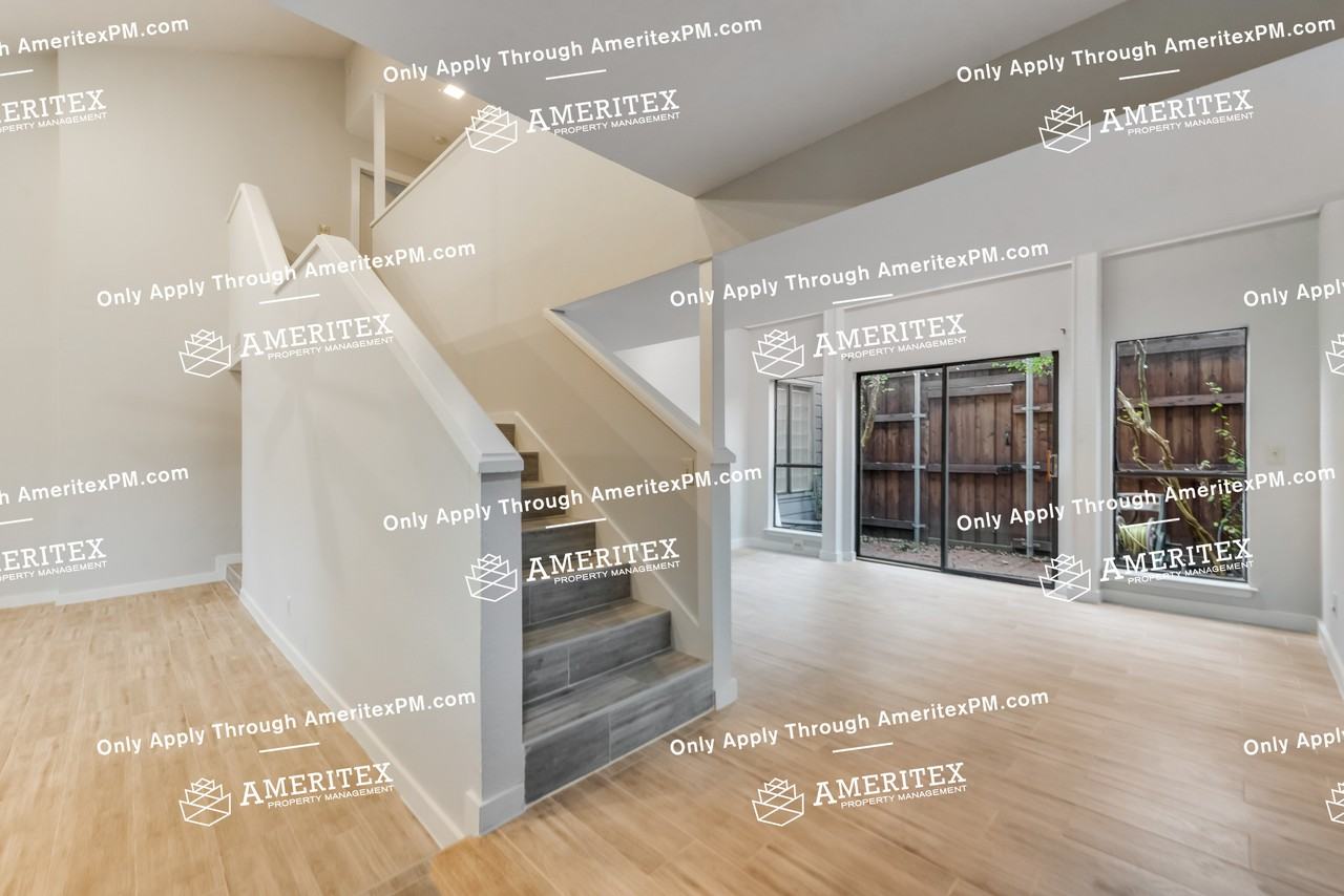 3215 Newfield Ct - Photo 3 of 27