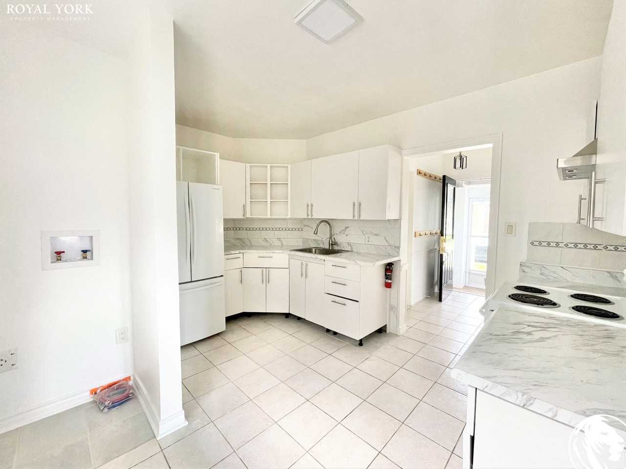 17 Hertford Ave #1 - Photo 3 of 18