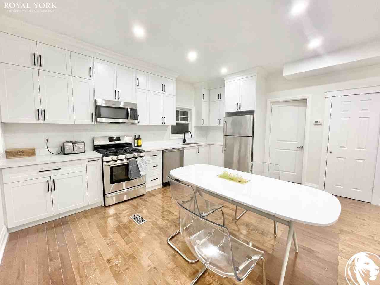 68 Westbourne Ave #1 - Photo 2 of 15