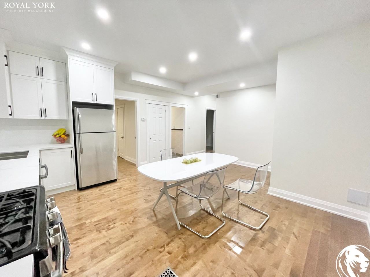 68 Westbourne Ave #1 - Photo 3 of 15