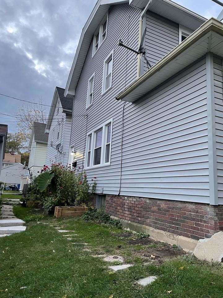 41 Mckinley St #41-1-2 - Photo 3 of 13