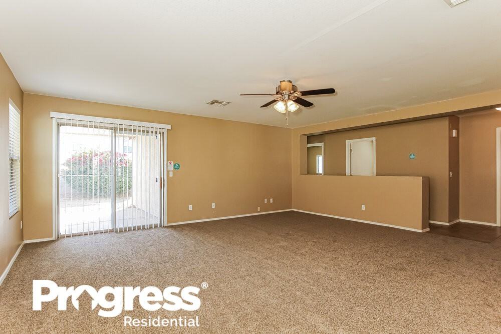 11529 W Charter Oak Rd - Photo 3 of 16