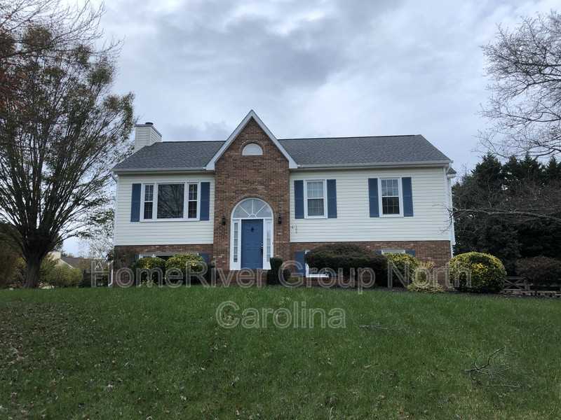 100 Crestway Ct - Photo 2 of 33