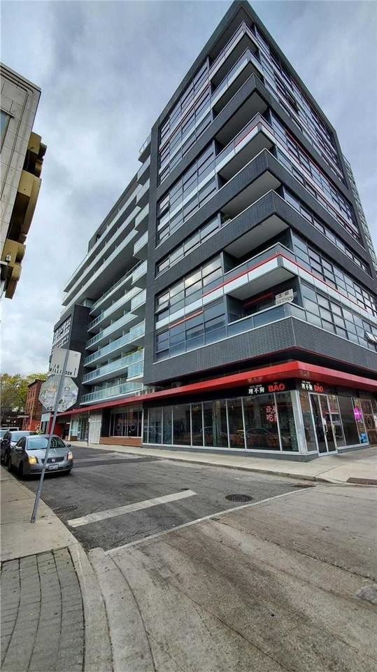 10 Willison Square #303