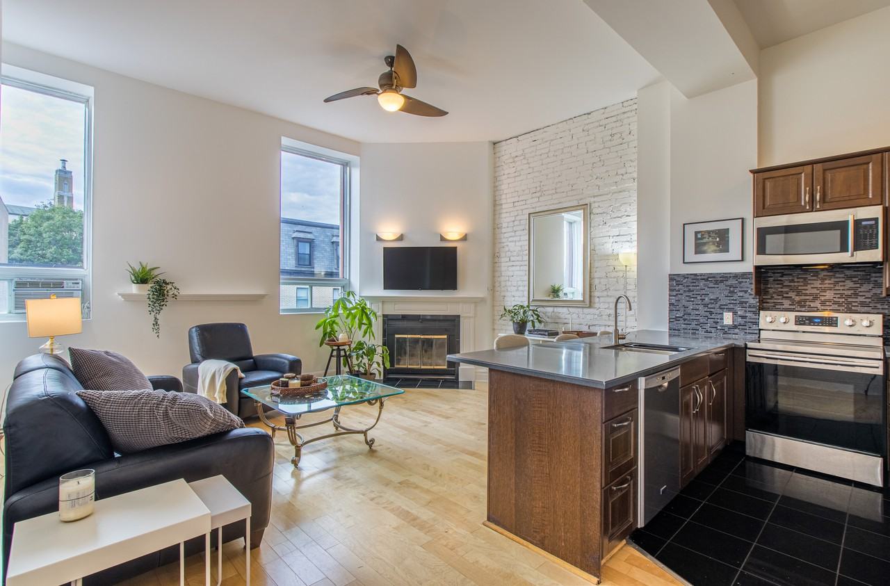 4030 Rue Notre-Dame Ouest #101 - Photo 2 of 13