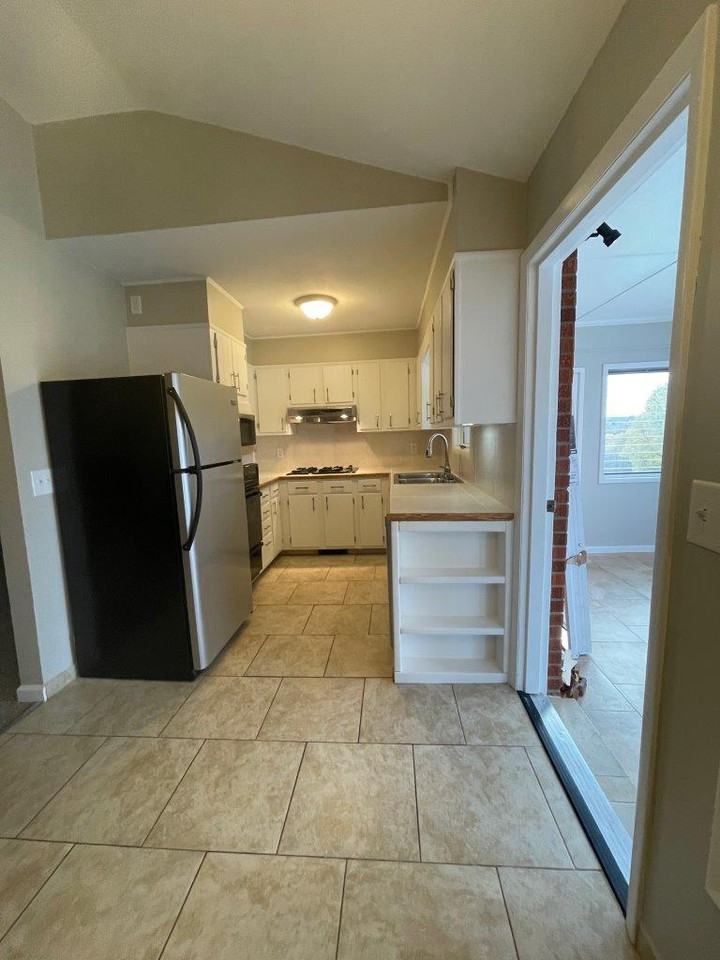 4112 Tallmansville Rd - Photo 3 of 14