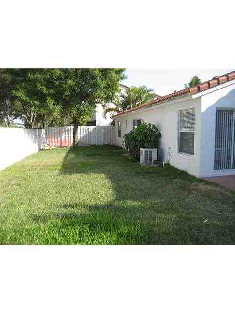 12604 NW 12th Ct - Photo 2 of 10