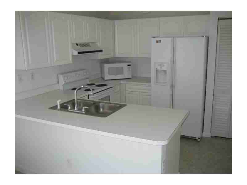 12604 NW 12th Ct - Photo 3 of 10