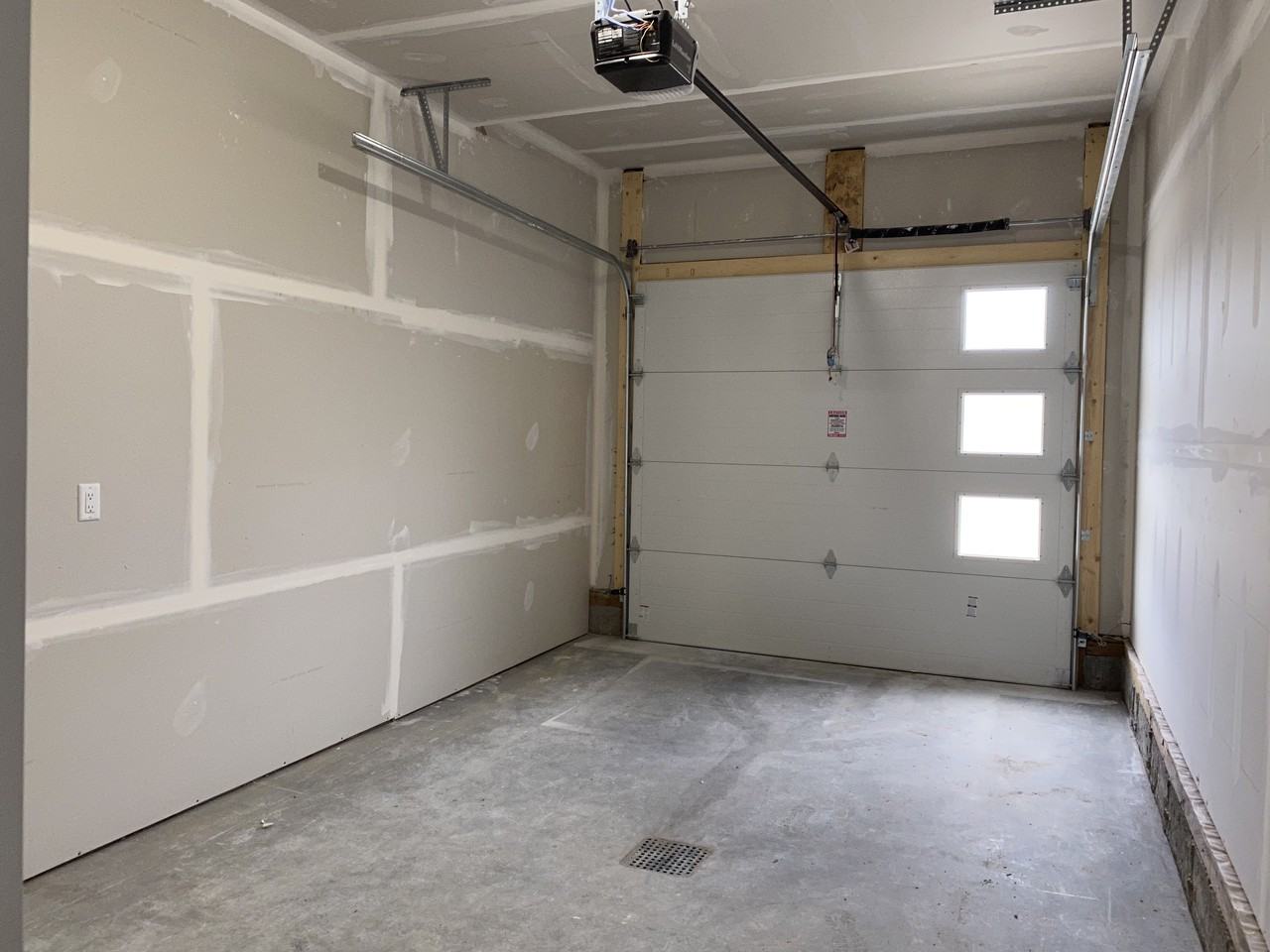 11417A Wisteria Court - Photo 2 of 16