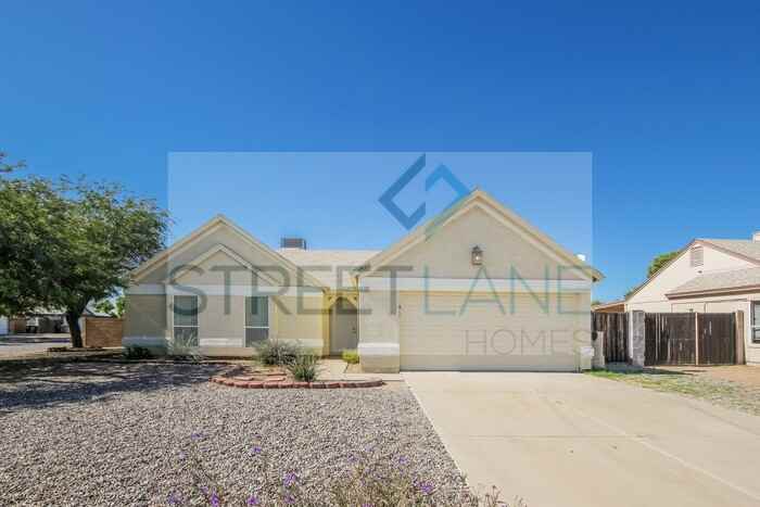 12502 N 86th Dr - Photo 2 of 15